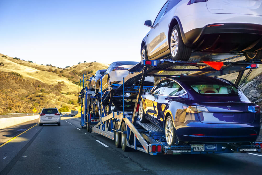 Enclosed Vehicle Transport
